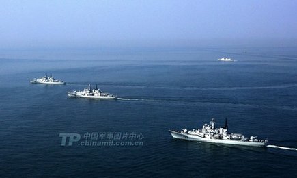 艦艇編隊(duì)。