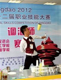 全國調(diào)酒高手青島爭狀元 月薪6000供不應求