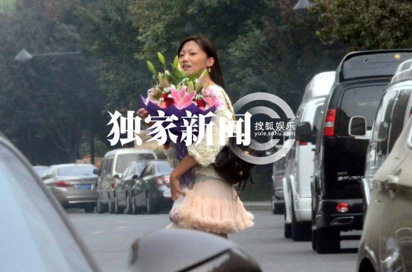 41歲王學兵甩孫寧另結(jié)新歡 新女友曝光清純?nèi)鐚W生