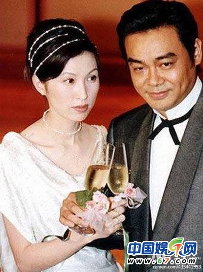 娛樂(lè)圈明星夫妻珍貴結(jié)婚照曝光