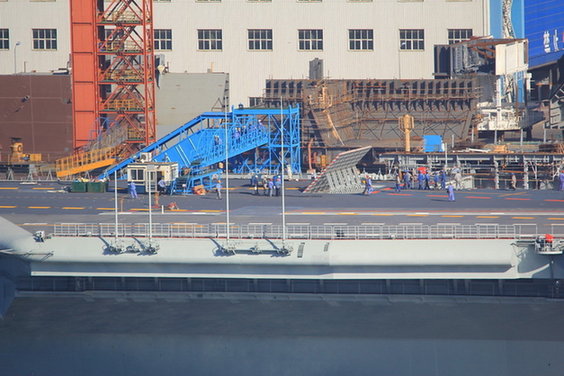 中國航母平臺(tái)交付海軍舷號(hào)16號(hào)艦 將出港入役