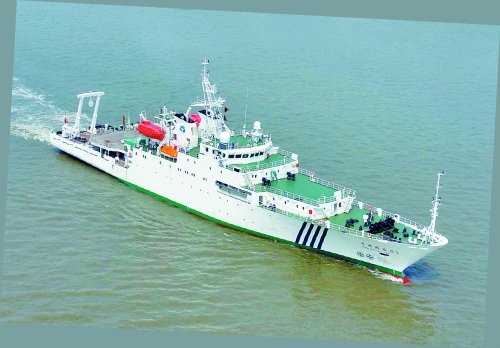中國(guó)海監(jiān)船釣魚島領(lǐng)海內(nèi)巡航 10艘漁政船護(hù)漁