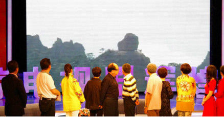 87版紅樓夢(mèng)演員重聚 黛玉香消玉殞寶玉老去