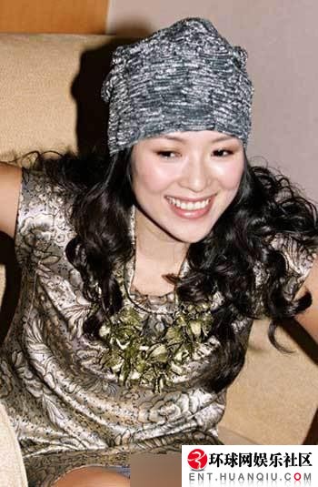 防止泄春光 女星一定要注意坐姿！