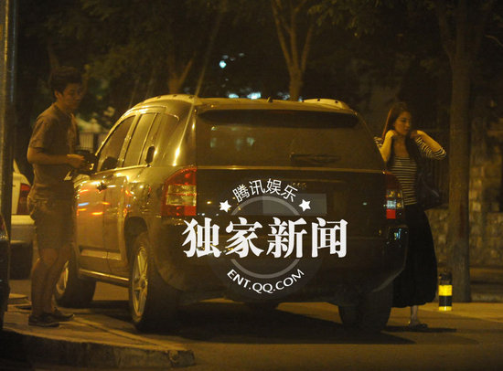 　隨著章子怡與撒貝寧戀情的曝光，小撒搭上了國際巨星，經(jīng)緯則也找到了自己的真愛。