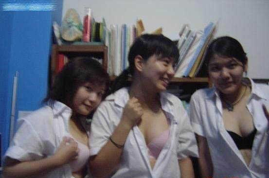 性開放彌漫大學(xué)校園 家長(zhǎng)憂心啊