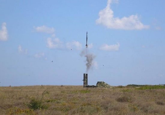 資料圖：紅旗9FD-2000遠程地空導彈發(fā)射。