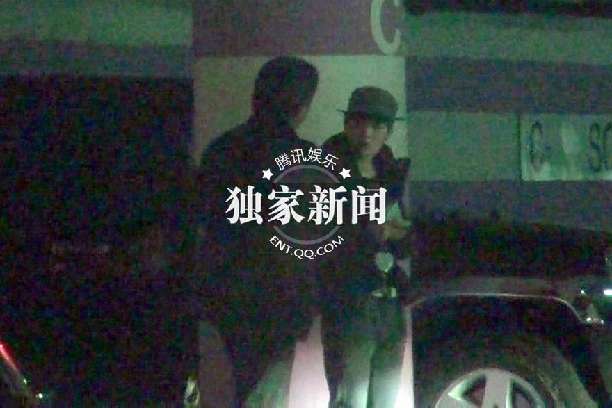 劉亦菲攜“綿羊音”曾軼可會干爹 陳金飛貼身當代駕