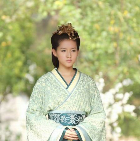 北影?；廊藞D譜 華妃蔣欣坎坷上位