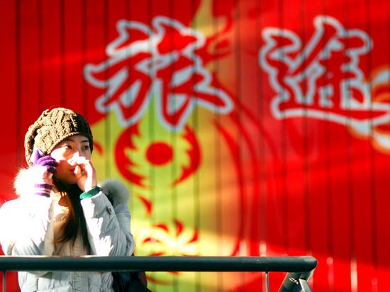 時評:春運(yùn)百感交集 愛情親情友情一個不能少