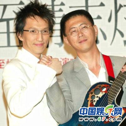 林志炫登《我是歌手》飆高音引轟動(dòng) 圖揭出道至今最全專(zhuān)輯封面