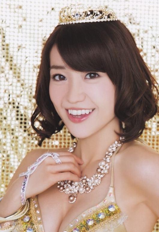 AKB48七彩內(nèi)衣寫(xiě)真 大秀曲線白皙火辣