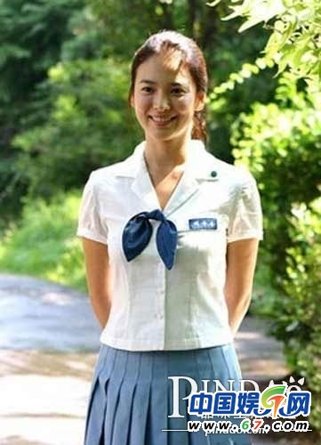 盤點中外女星影視劇學(xué)生裝 何潔張柏芝張韶涵驚艷搶鏡